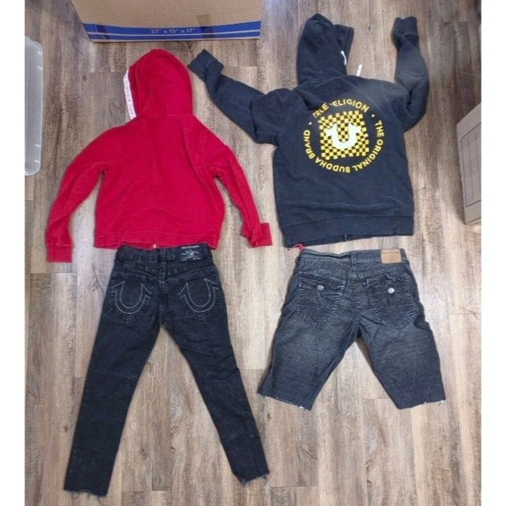 True Religion Men’s Clothing Lot (Hoodies XL, Jeans 33, & Shorts 28)